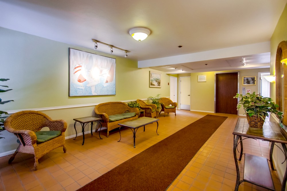 Virtual tour photo 12 of 73 for 4007 Everts St #2g