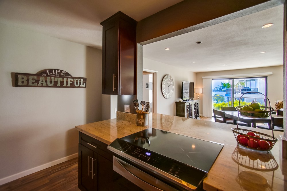 Virtual tour photo 31 of 73 for 4007 Everts St #2g