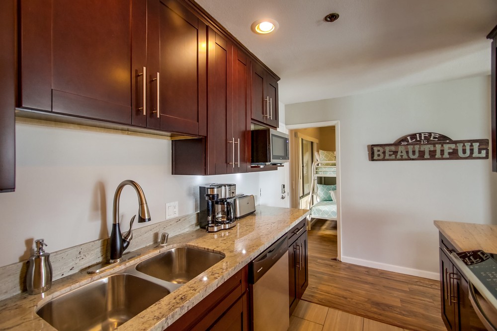 Virtual tour photo 33 of 73 for 4007 Everts St #2g