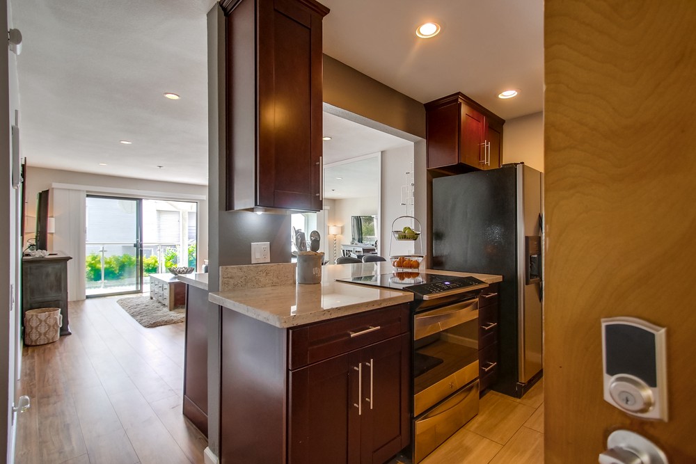 Virtual tour photo 34 of 73 for 4007 Everts St #2g