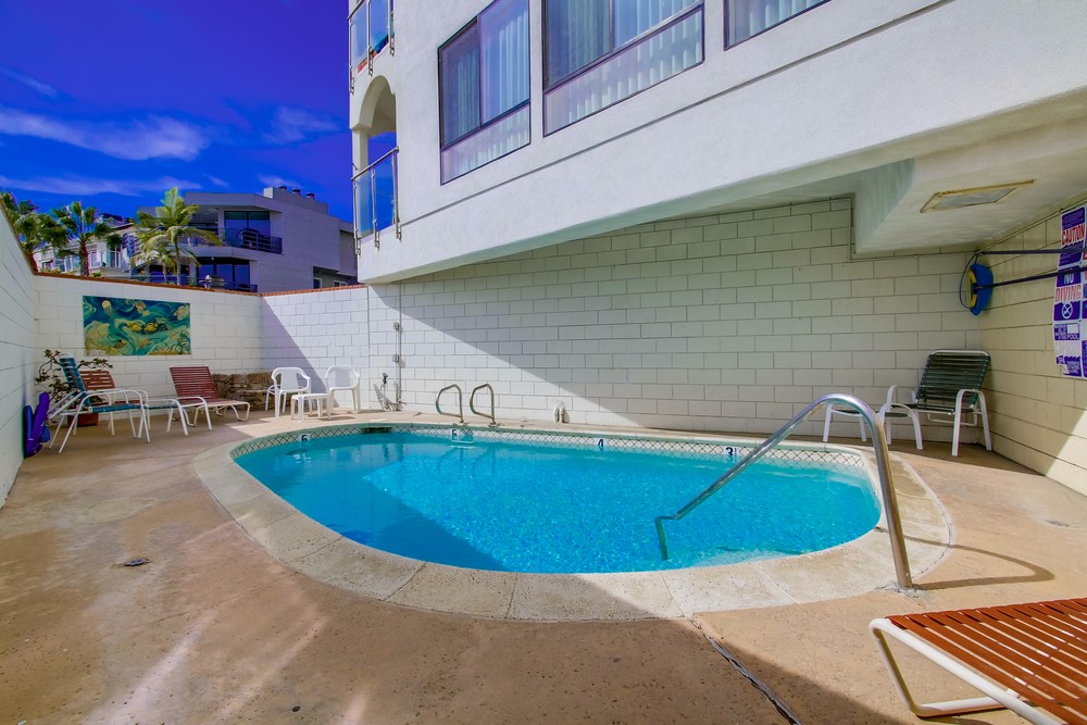 Virtual tour photo 56 of 73 for 4007 Everts St #2g
