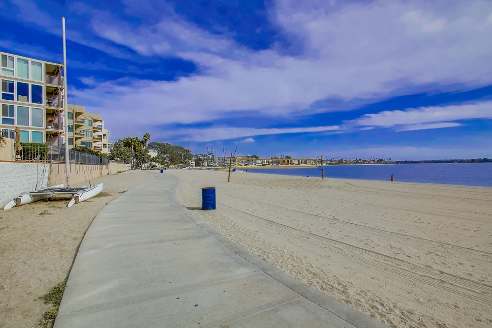 Virtual tour photo 59 of 73 for 4007 Everts St #2g