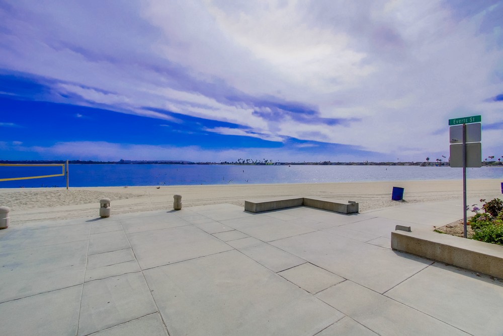 Virtual tour photo 61 of 73 for 4007 Everts St #2g