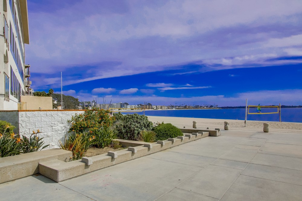 Virtual tour photo 64 of 73 for 4007 Everts St #2g