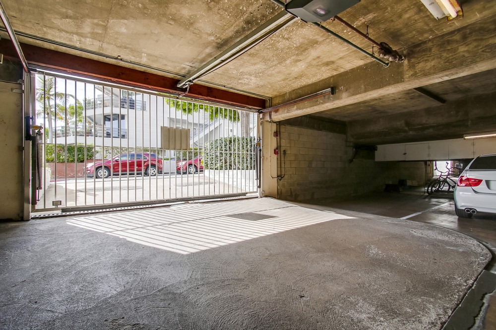 Virtual tour photo 71 of 73 for 4007 Everts St #2g