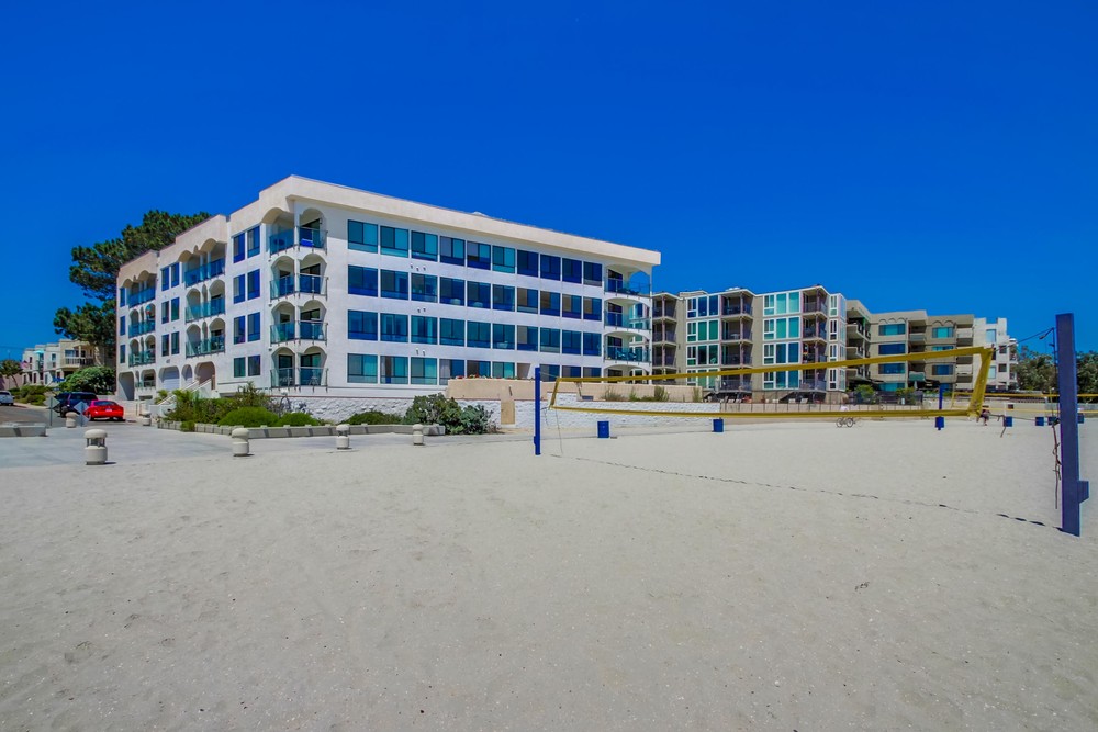 Virtual tour photo 3 of 45 for 4007 Everts St #3F