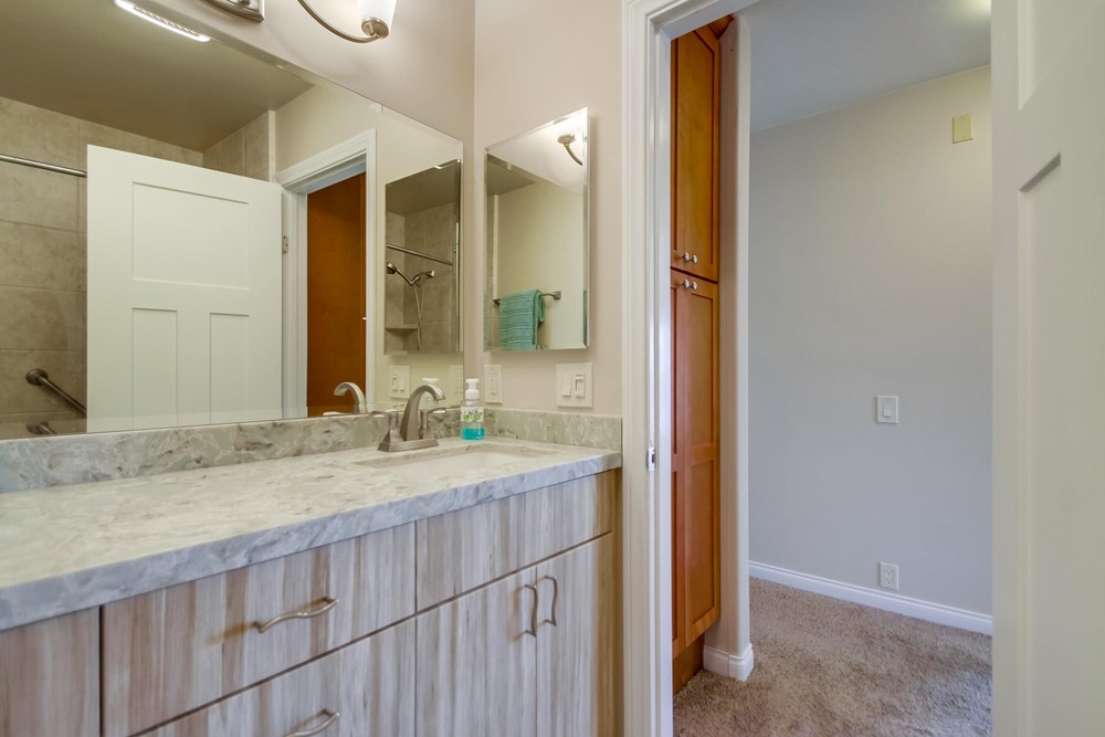 Virtual tour photo 29 of 45 for 4007 Everts St #3F