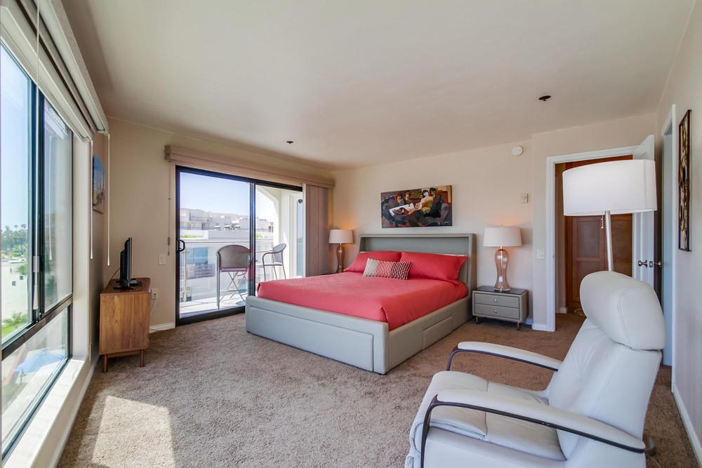 Virtual tour photo 31 of 45 for 4007 Everts St #3F