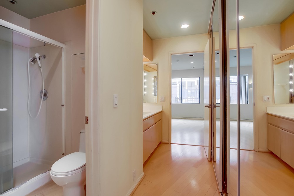 Virtual tour photo 20 of 56 for 4007 Everts St