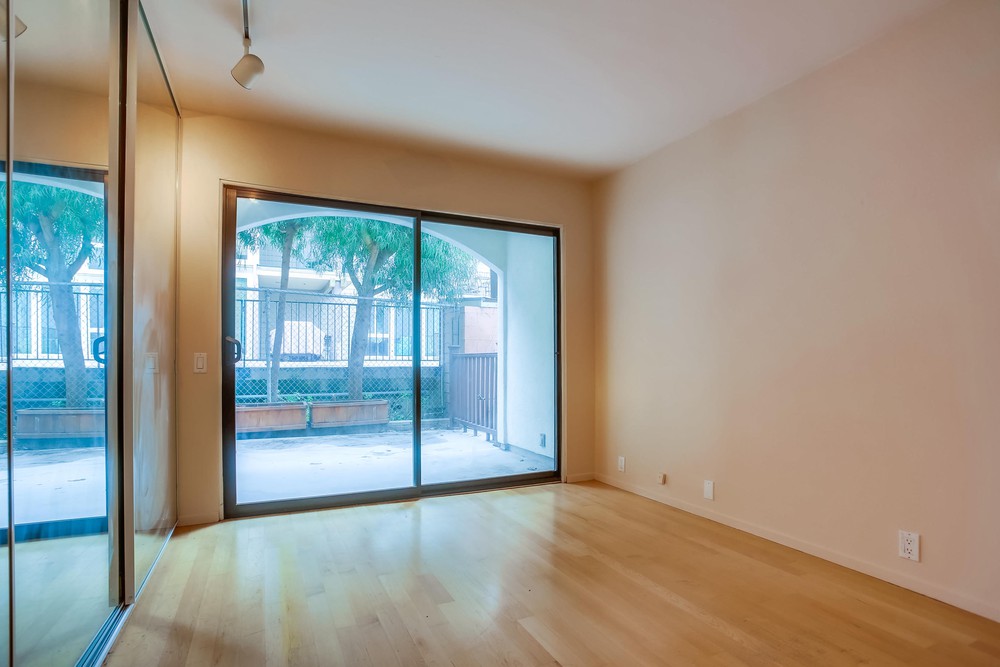 Virtual tour photo 29 of 56 for 4007 Everts St