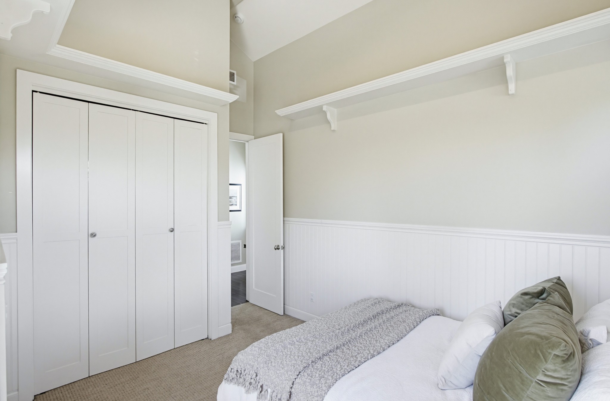 Virtual tour photo 39 of 81 for 4008 Honeycutt St