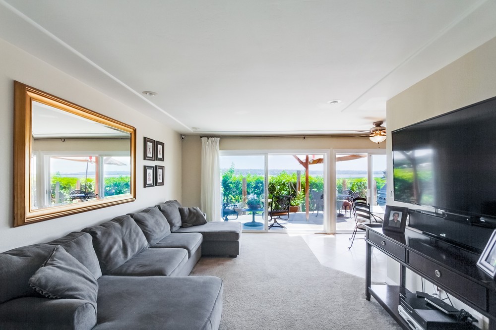 Virtual tour photo 3 of 50 for 4009 Crown Point Drive