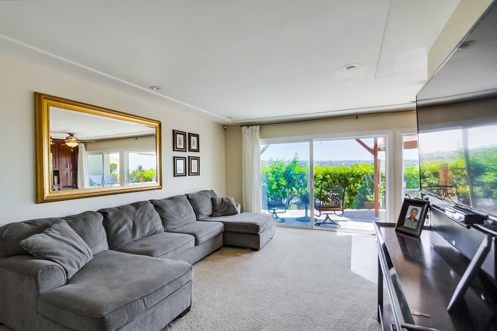 Virtual tour photo 4 of 50 for 4009 Crown Point Drive