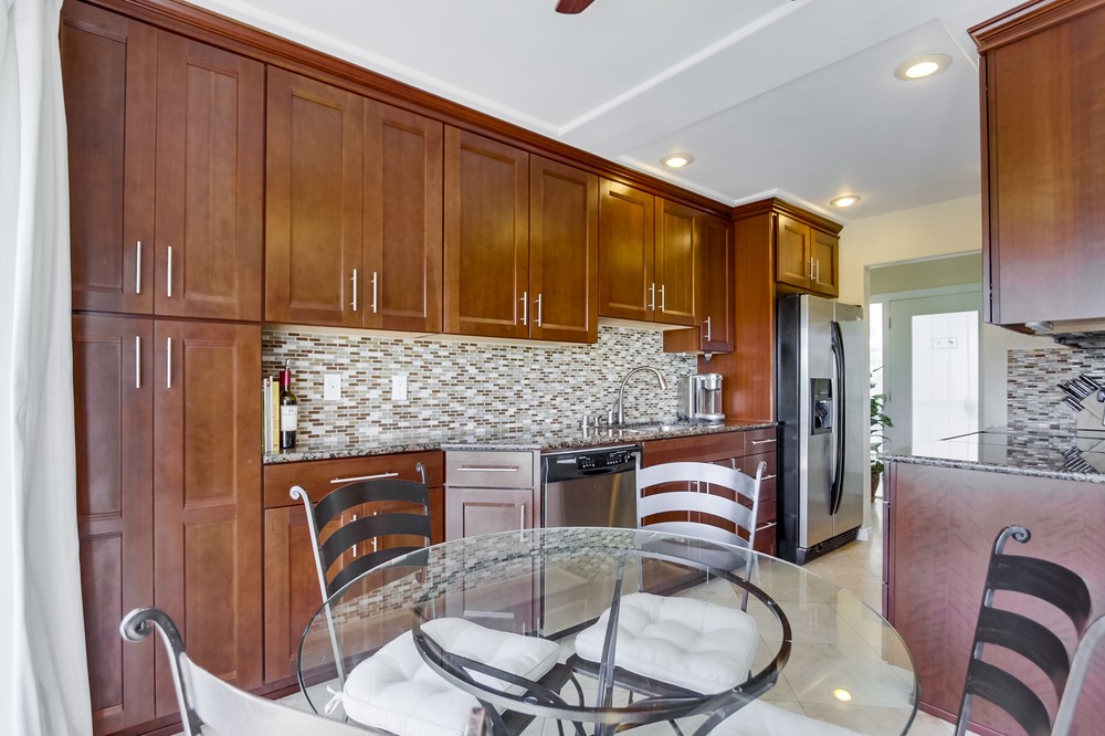 Virtual tour photo 10 of 50 for 4009 Crown Point Drive