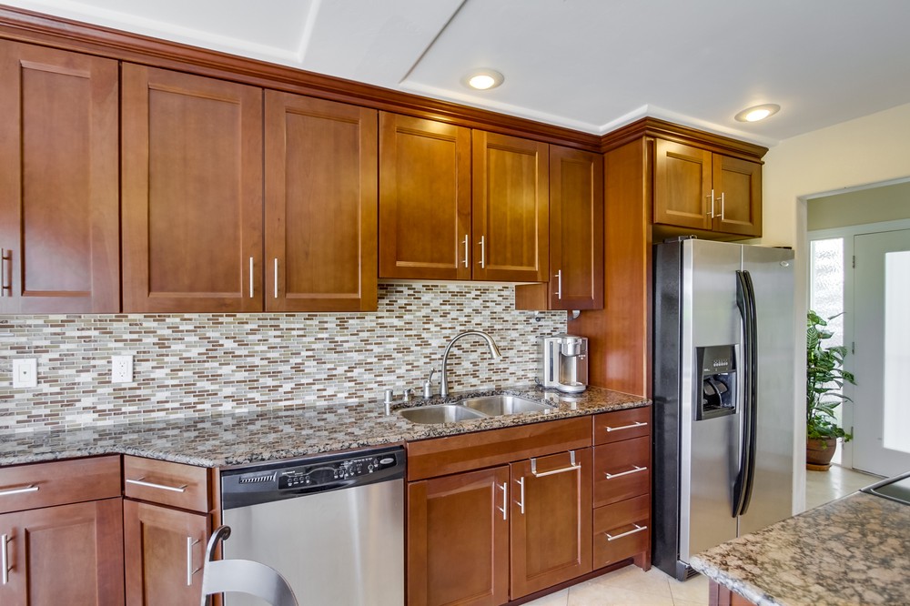 Virtual tour photo 11 of 50 for 4009 Crown Point Drive