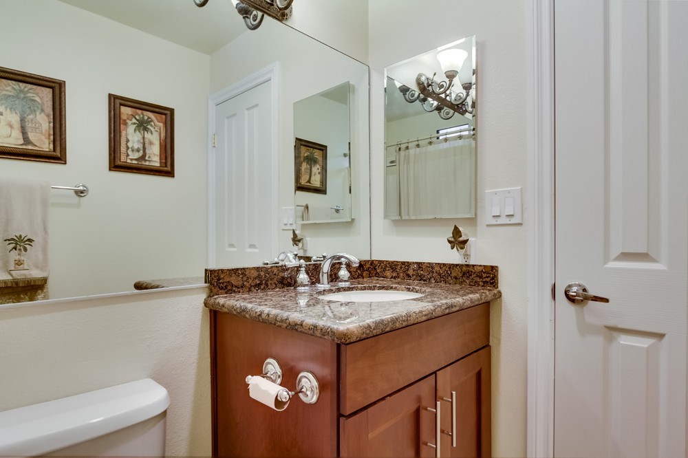 Virtual tour photo 29 of 50 for 4009 Crown Point Drive