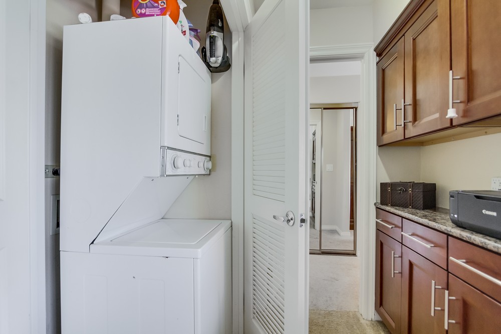 Virtual tour photo 30 of 50 for 4009 Crown Point Drive