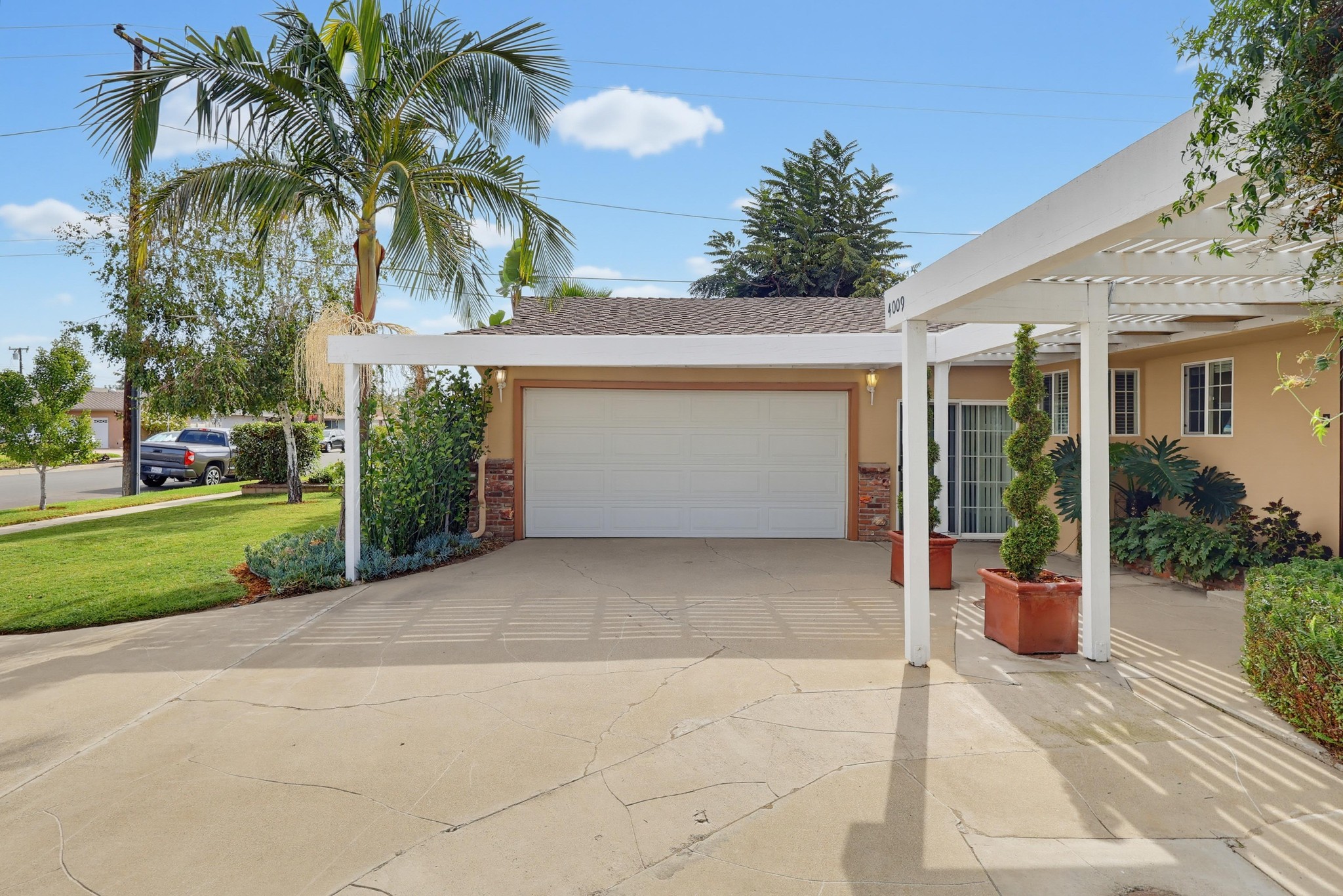Virtual tour photo 11 of 85 for 4009 Locust St