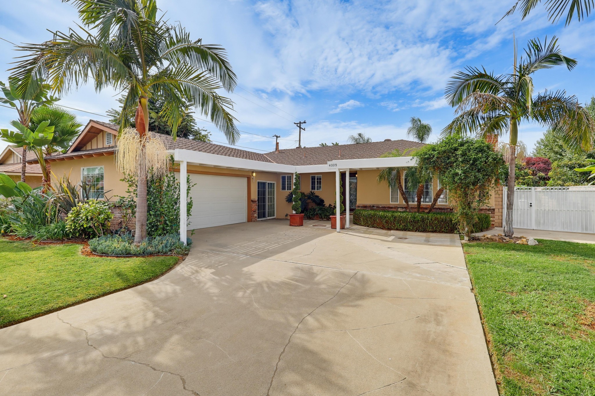 Virtual tour photo 12 of 85 for 4009 Locust St