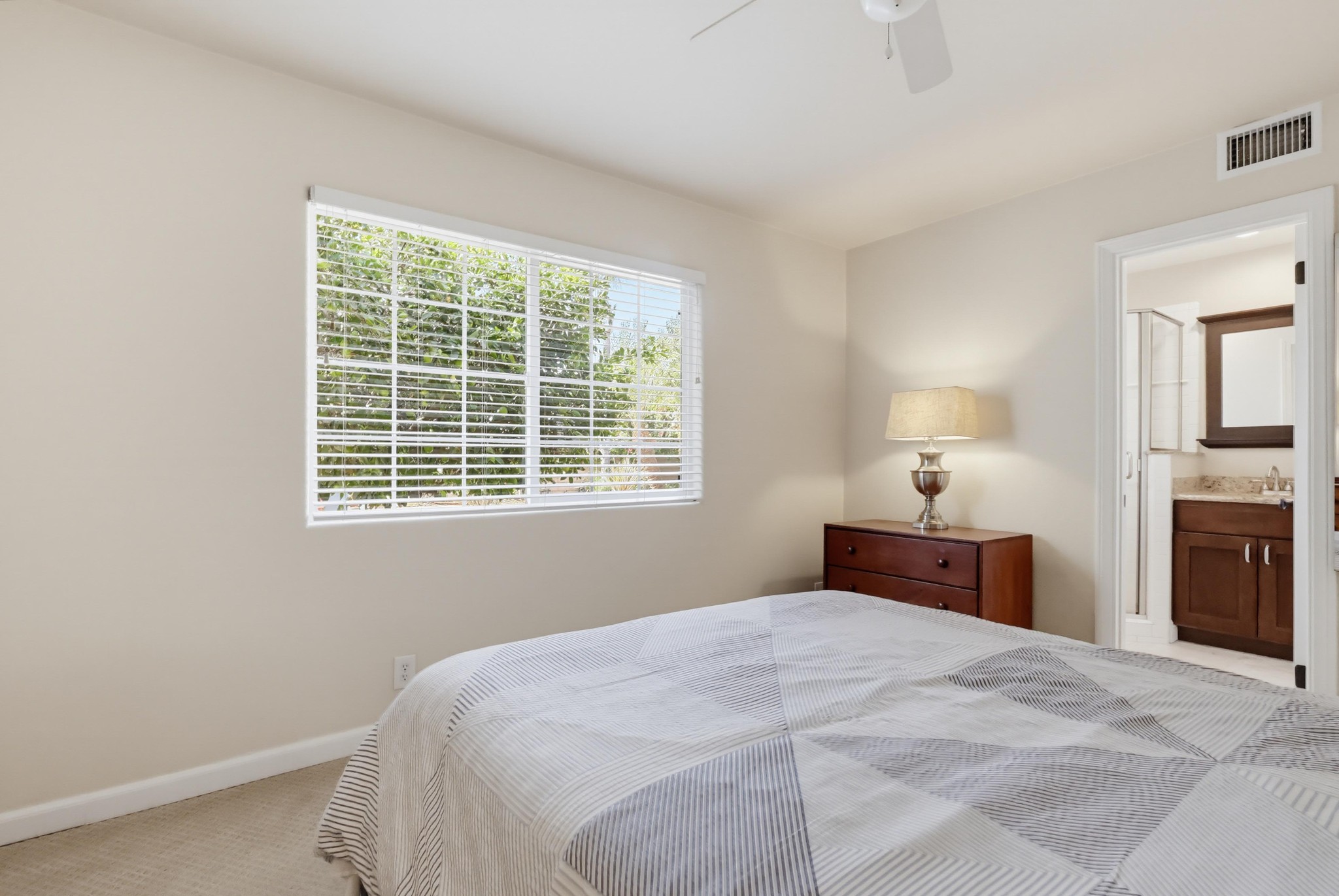 Virtual tour photo 52 of 85 for 4009 Locust St