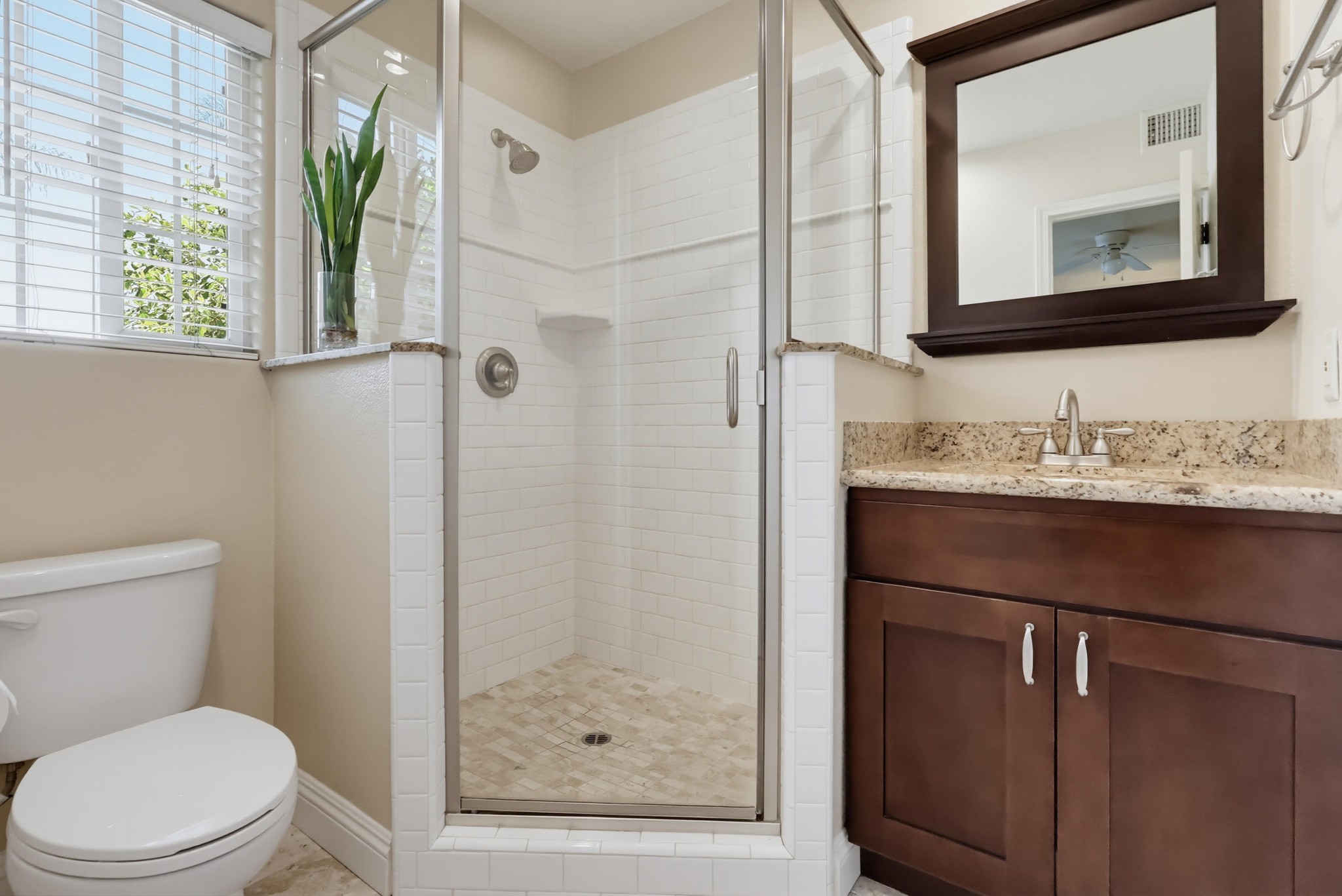 Virtual tour photo 53 of 85 for 4009 Locust St