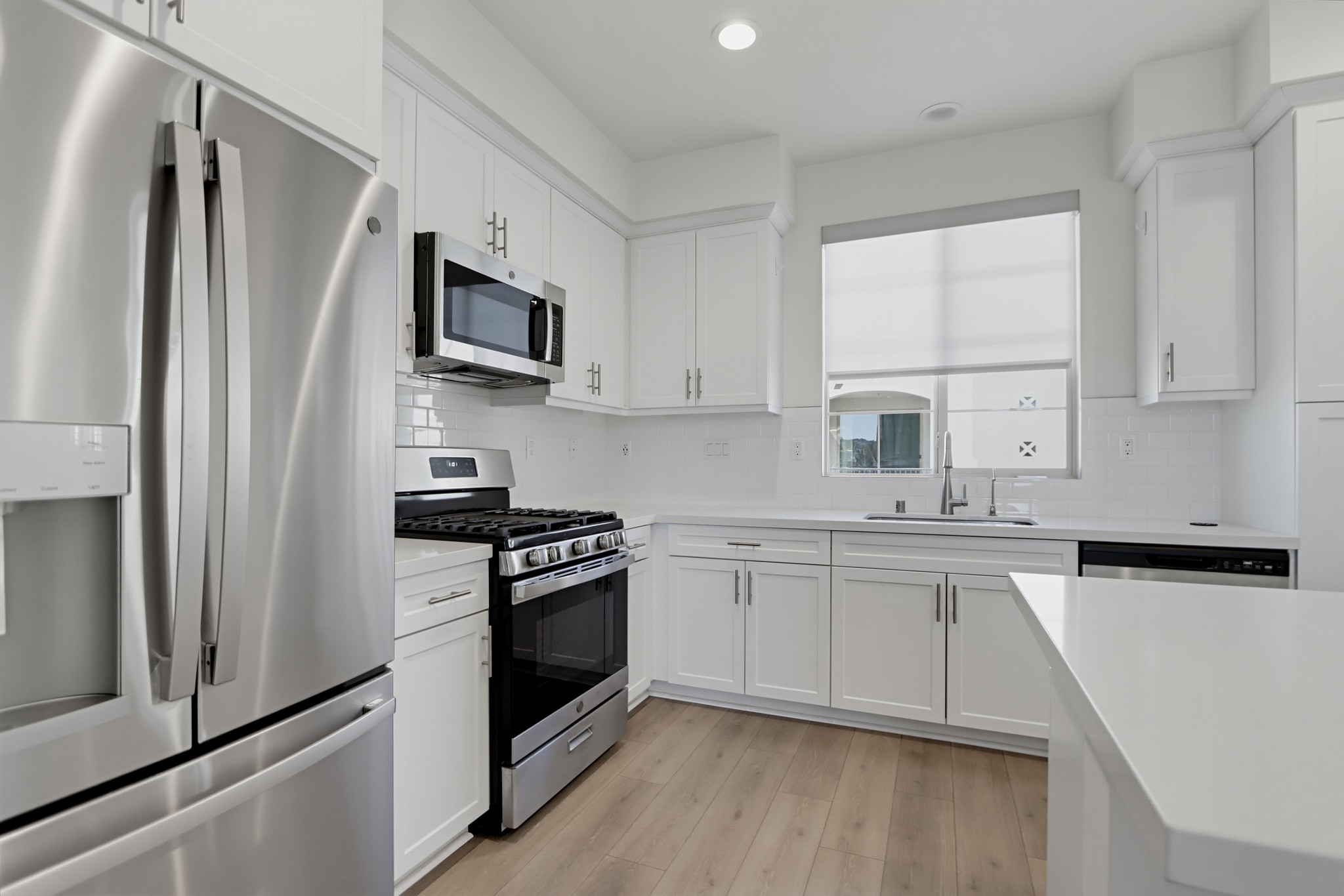 Virtual tour photo 15 of 47 for 401 Lake Shore Wy