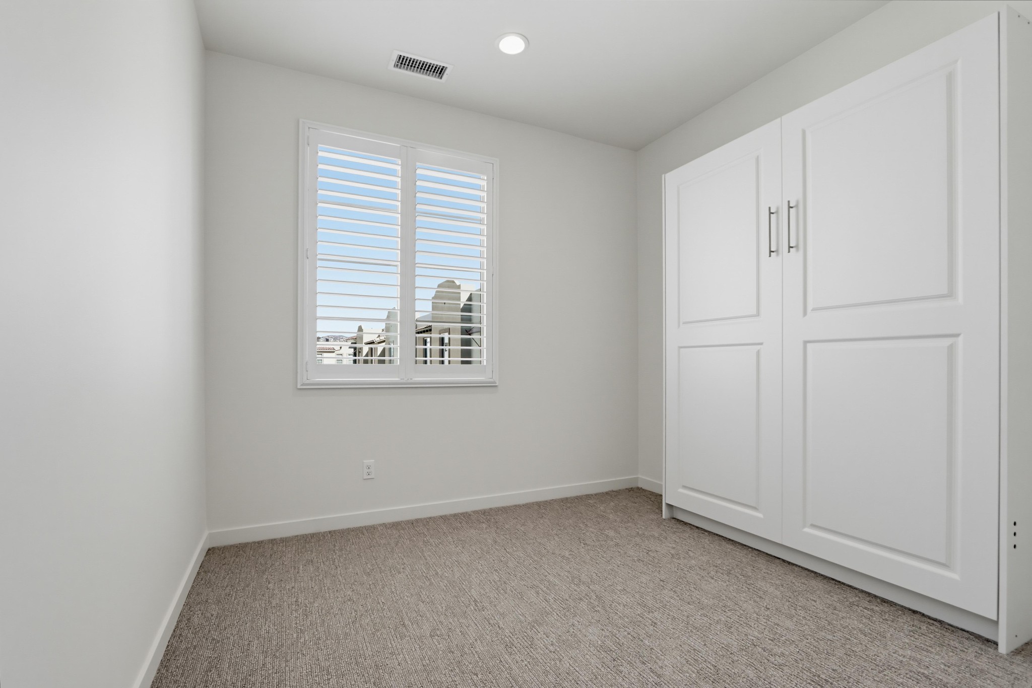 Virtual tour photo 29 of 47 for 401 Lake Shore Wy