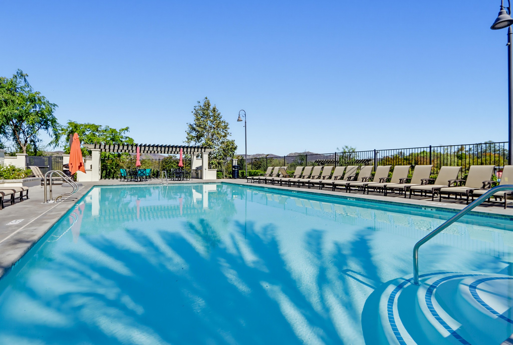 Virtual tour photo 45 of 47 for 401 Lake Shore Wy