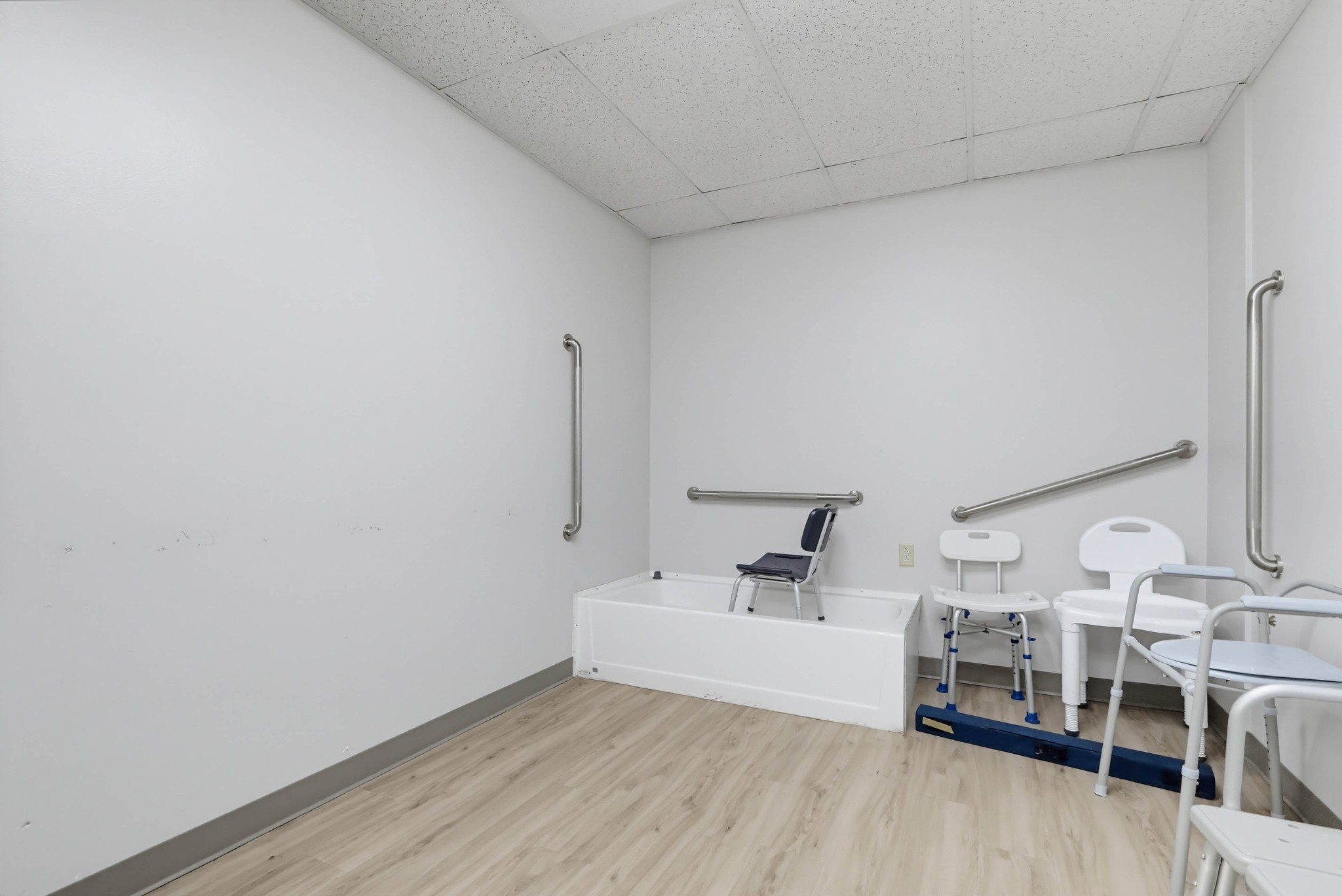Virtual tour photo 26 of 45 for 401 W Ada Ave