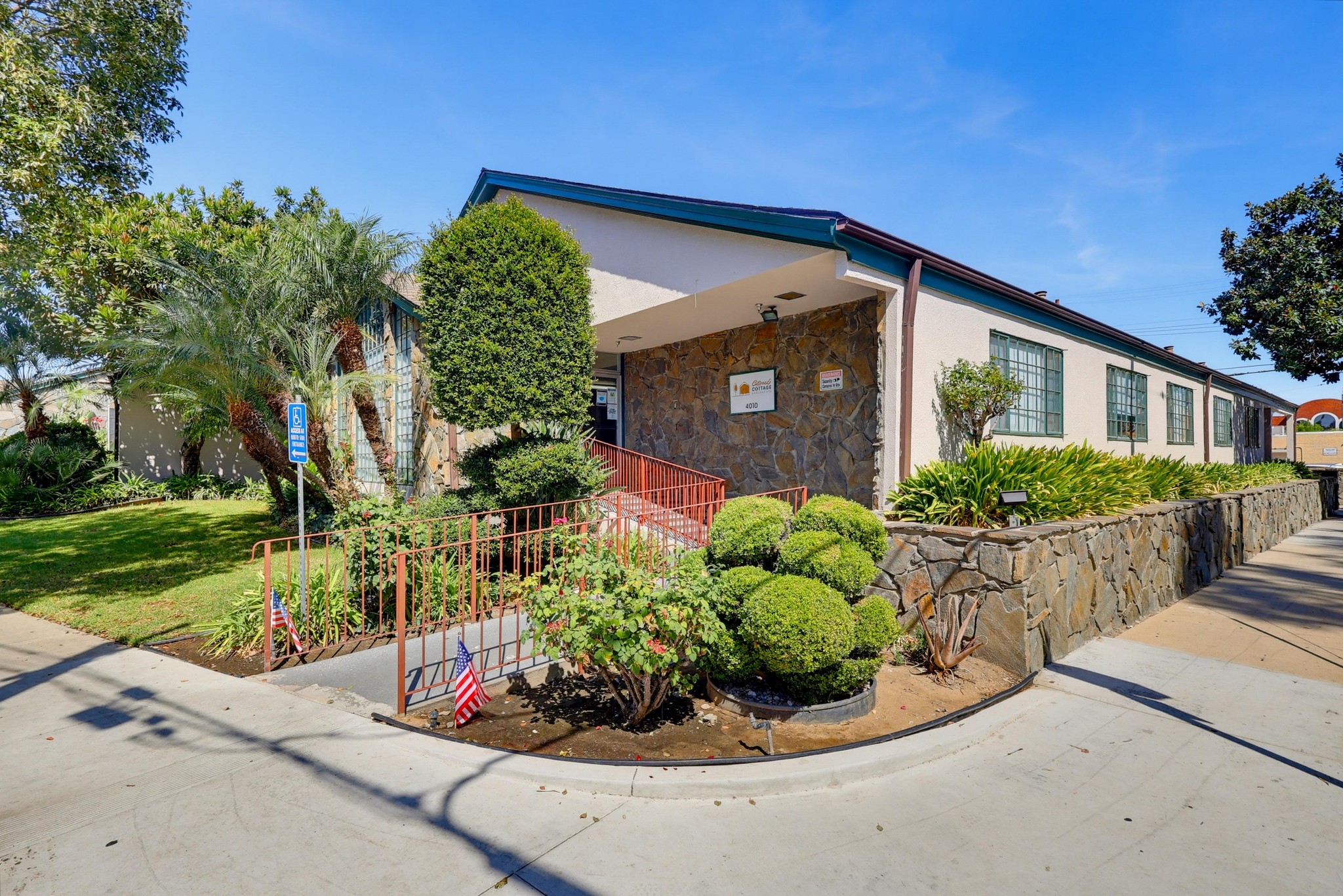 Virtual tour photo 1 of 40 for 4010 N Virginia Rd