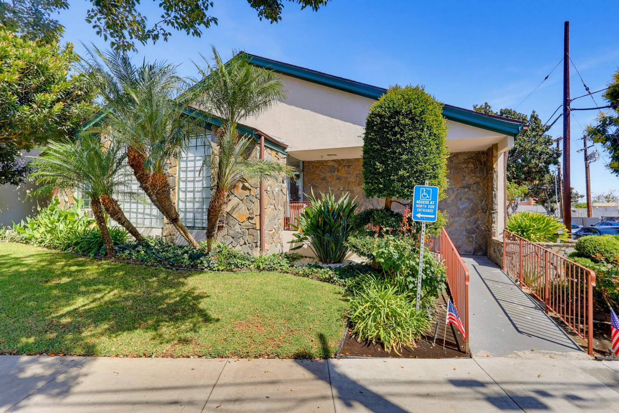 Virtual tour photo 4 of 40 for 4010 N Virginia Rd