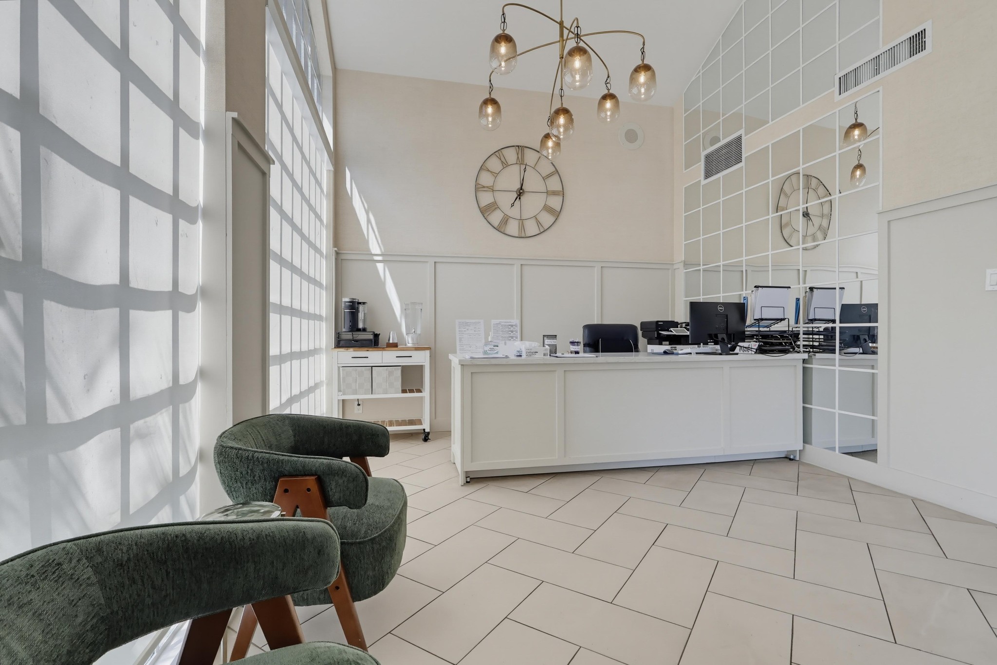 Virtual tour photo 12 of 40 for 4010 N Virginia Rd