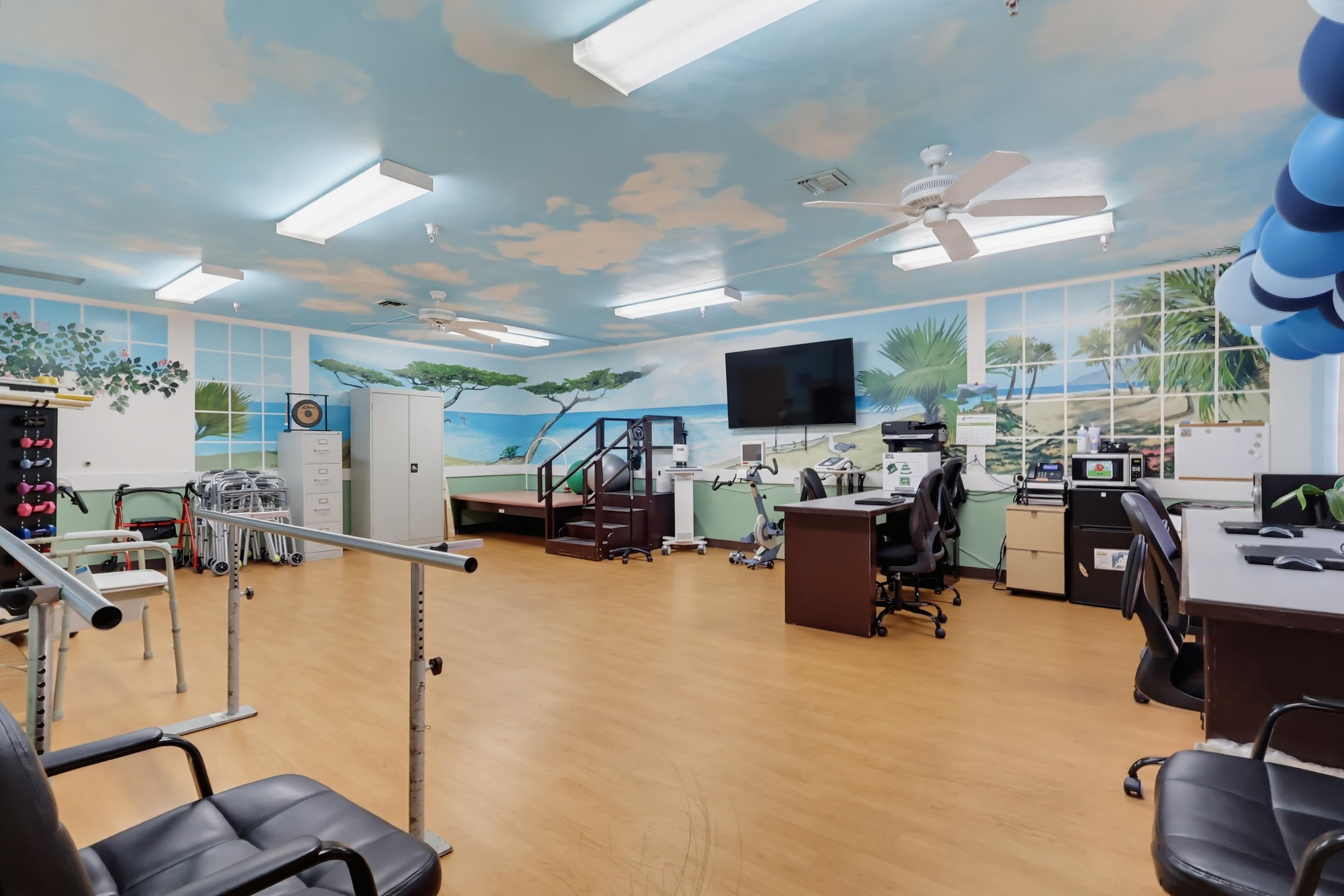 Virtual tour photo 18 of 40 for 4010 N Virginia Rd