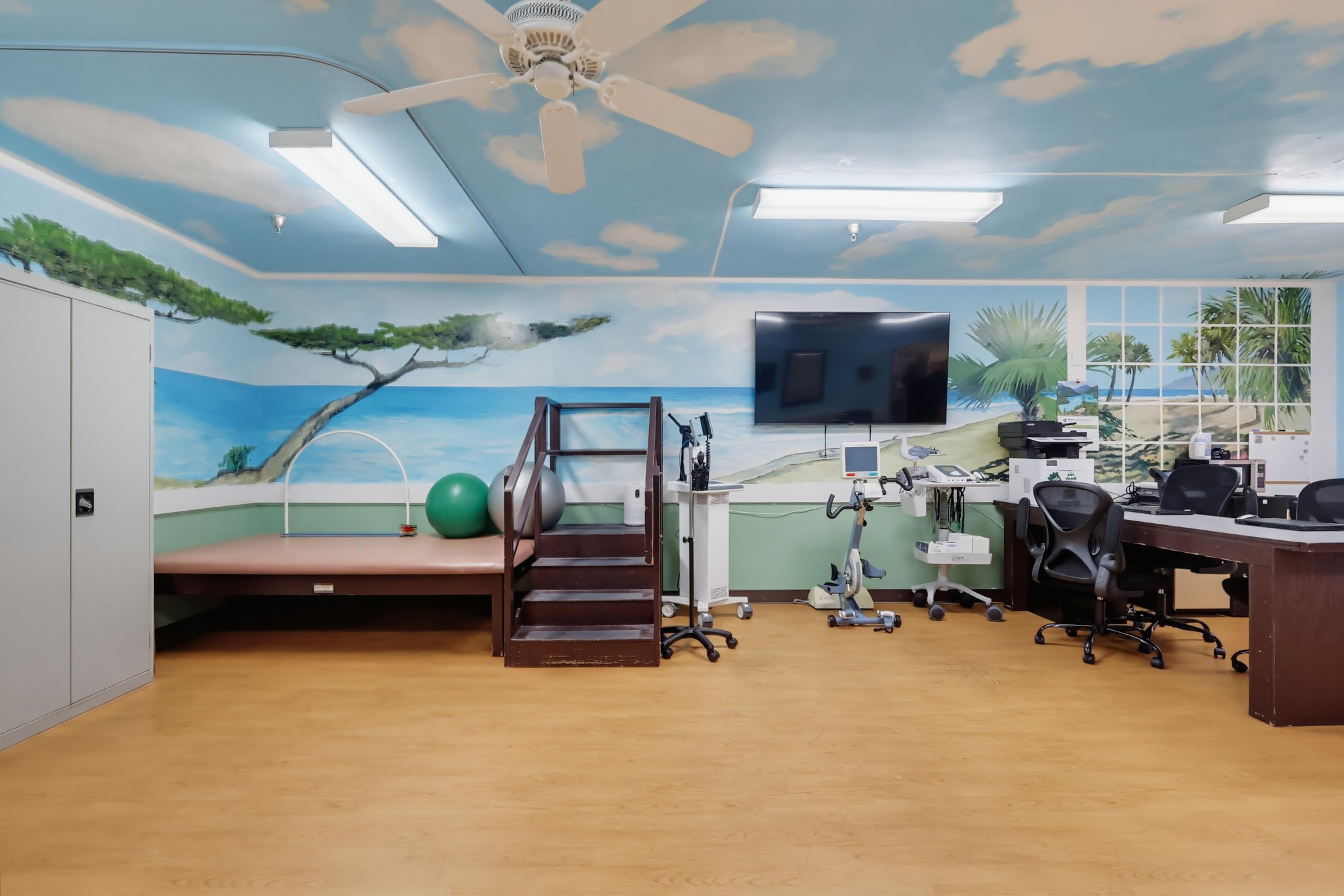 Virtual tour photo 20 of 40 for 4010 N Virginia Rd