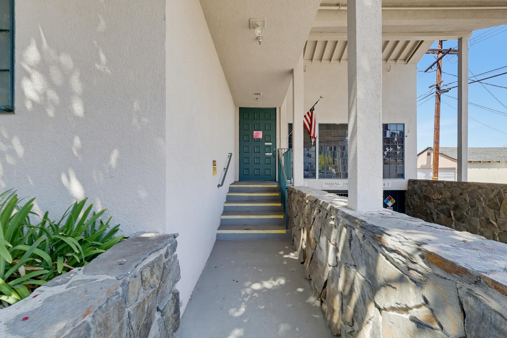 Virtual tour photo 37 of 40 for 4010 N Virginia Rd