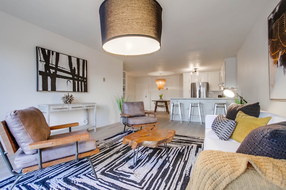Virtual tour photo 11 of 40 for 4011 Lamont St #2D