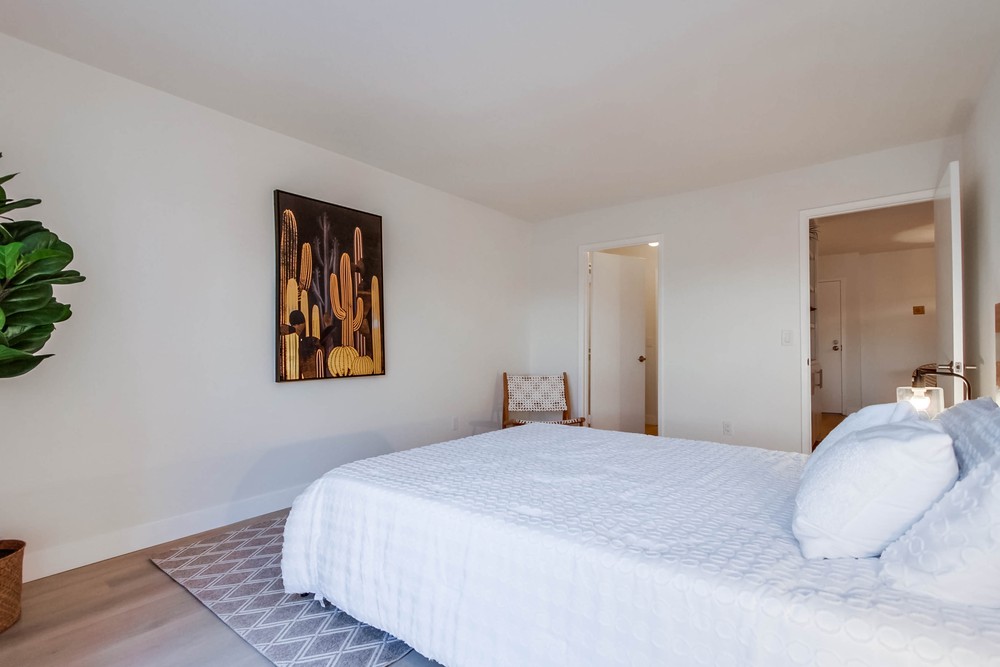 Virtual tour photo 23 of 40 for 4011 Lamont St #2D