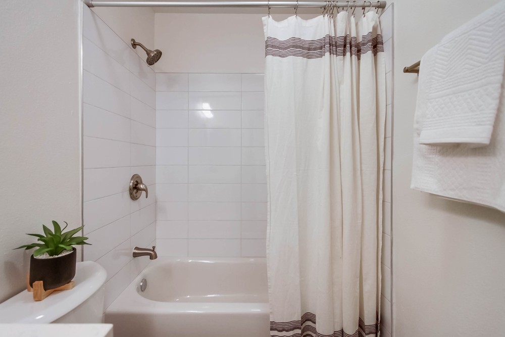 Virtual tour photo 28 of 40 for 4011 Lamont St #2D