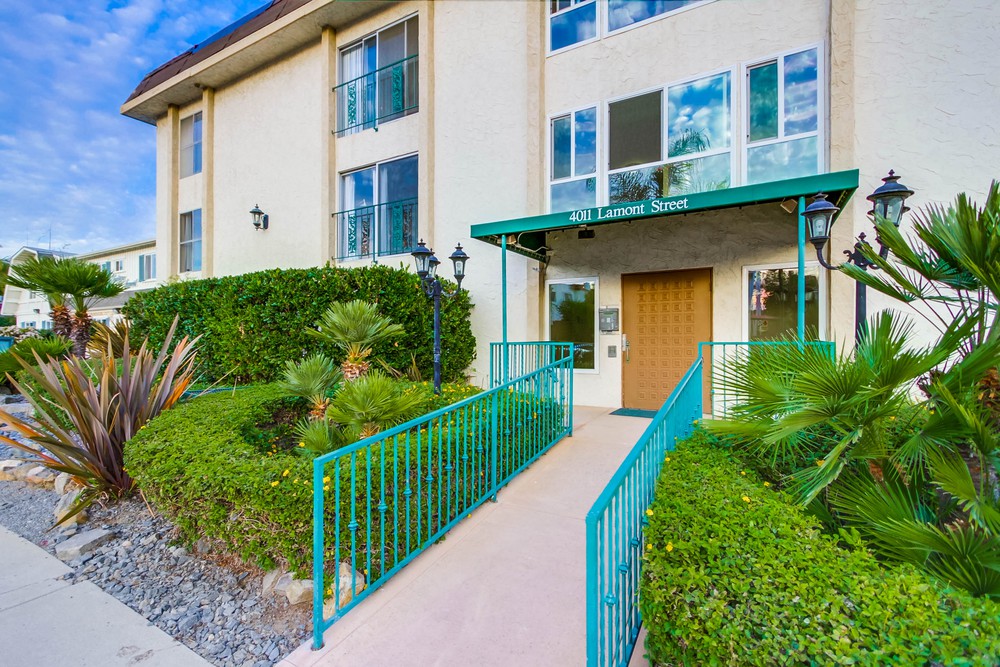 Virtual tour photo 41 of 40 for 4011 Lamont St #2D
