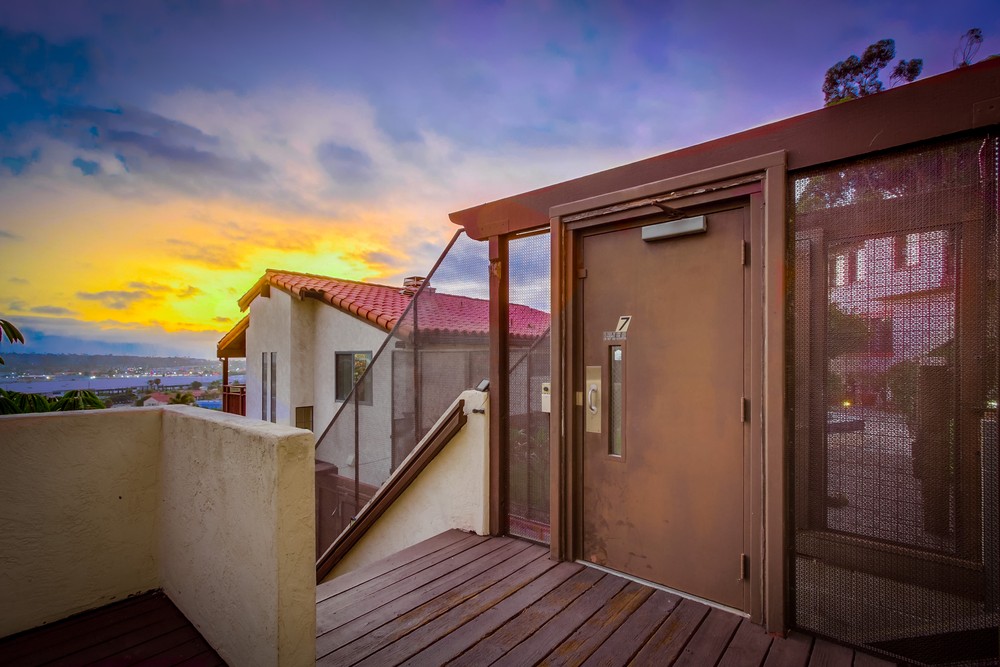 Virtual tour photo 6 of 80 for 4012 Ampudia St