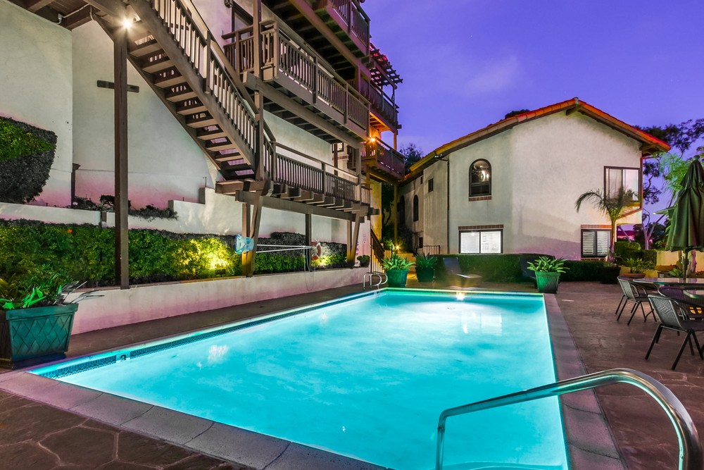 Virtual tour photo 13 of 80 for 4012 Ampudia St