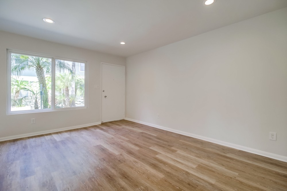 Virtual tour photo 13 of 24 for 4012 Mississippi #12 