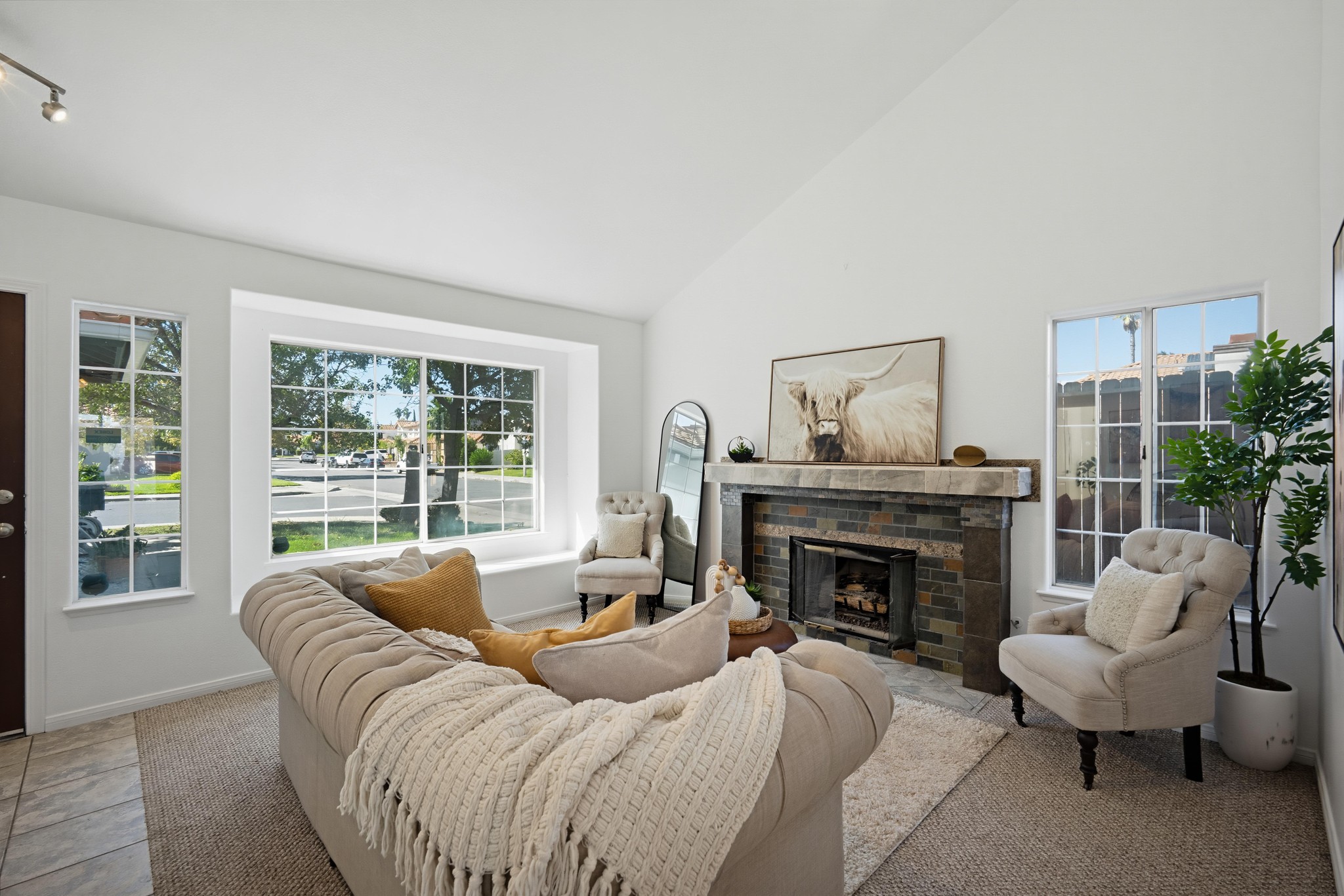 Virtual tour photo 11 of 43 for 40120 Paseo Del Sol