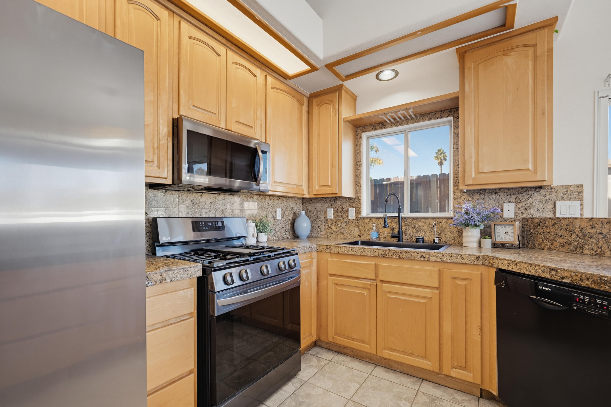 Virtual tour photo 15 of 43 for 40120 Paseo Del Sol