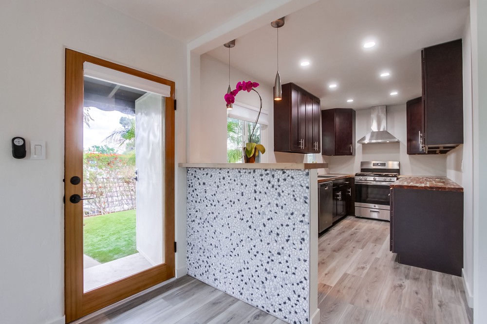 Virtual tour photo 14 of 34 for 4014 Ingraham St