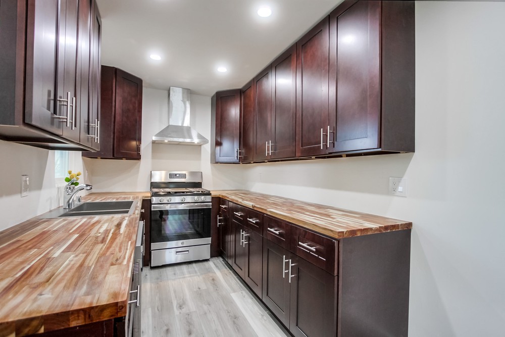 Virtual tour photo 16 of 34 for 4014 Ingraham St