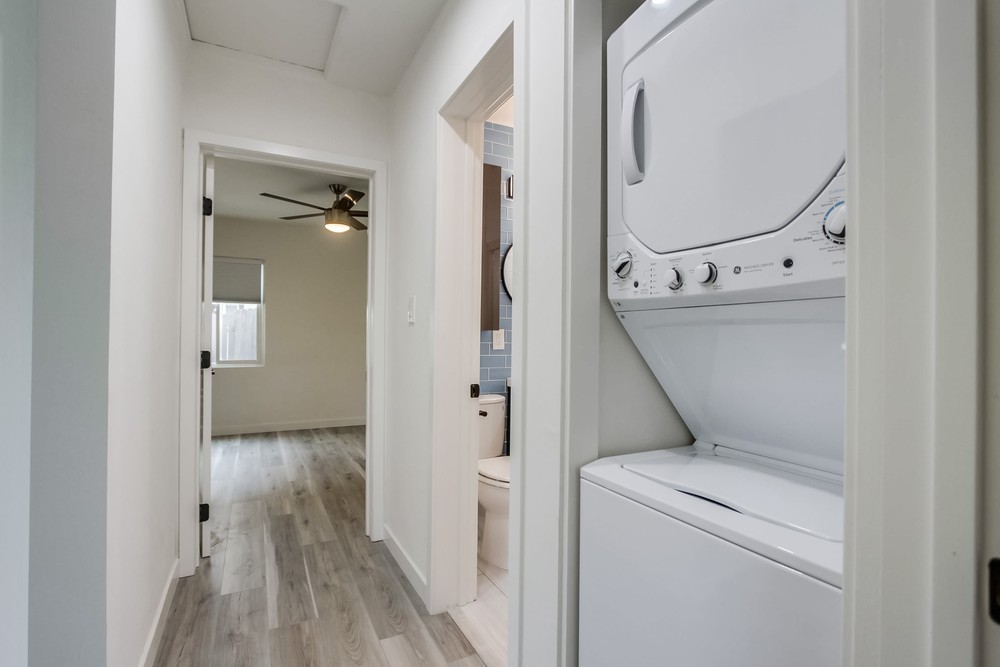 Virtual tour photo 26 of 34 for 4014 Ingraham St