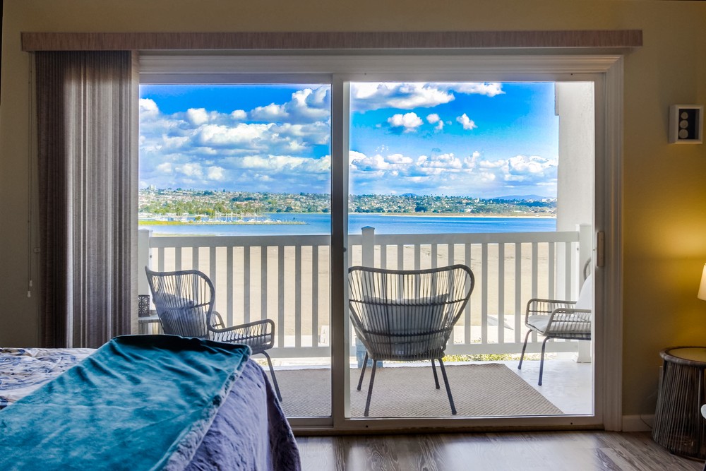 Virtual tour photo 14 of 39 for 4015 Crown Point Dr #309