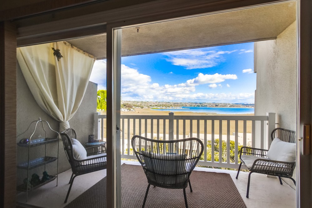 Virtual tour photo 15 of 39 for 4015 Crown Point Dr #309