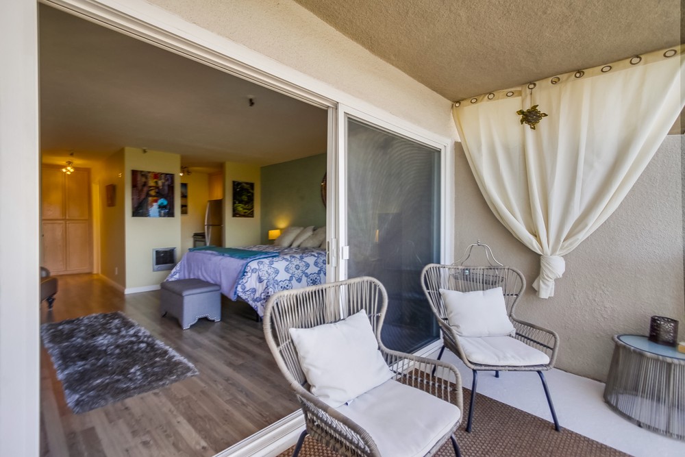 Virtual tour photo 23 of 39 for 4015 Crown Point Dr #309